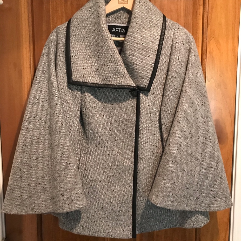 Apt 9 Cape sleeve Women’s Coat
